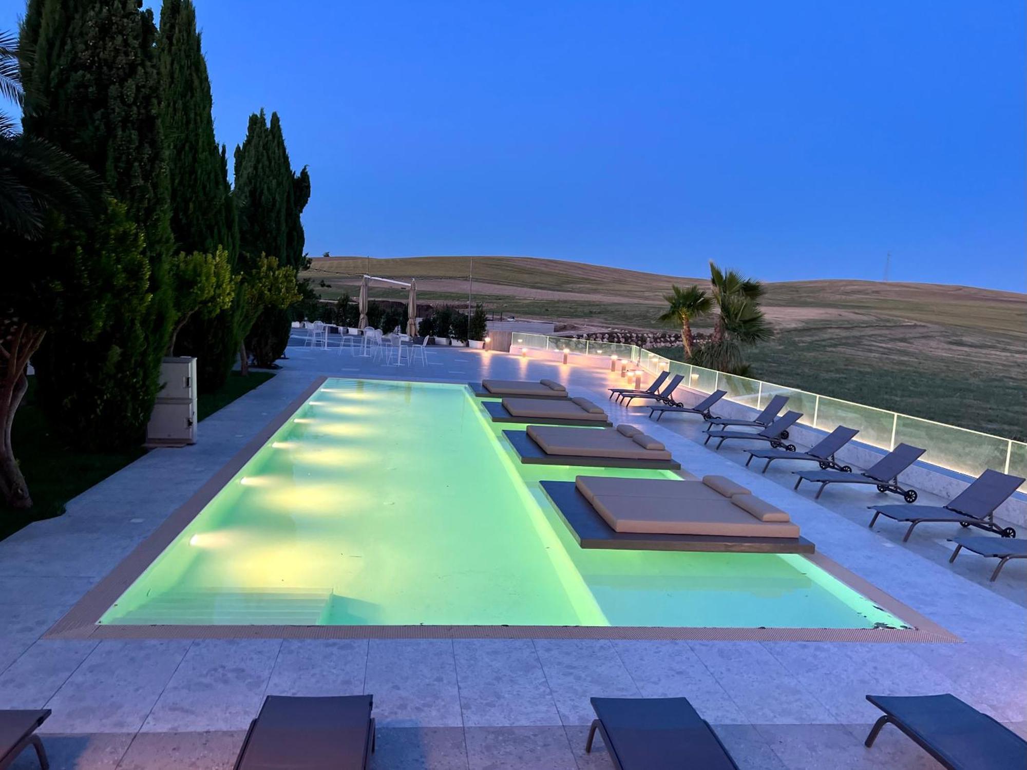 Una Hotels Mh Matera Esterno foto